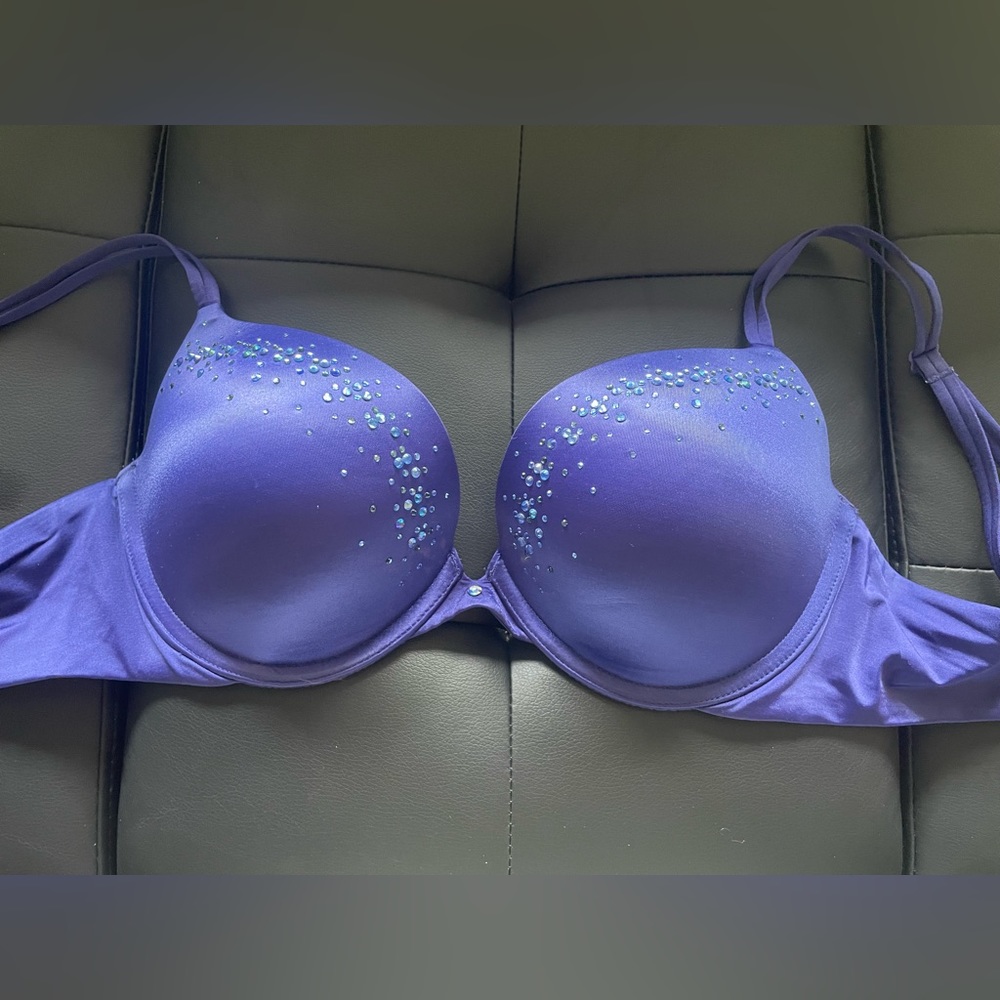 Victoria’s Secret embellished push-up bra, size 34D